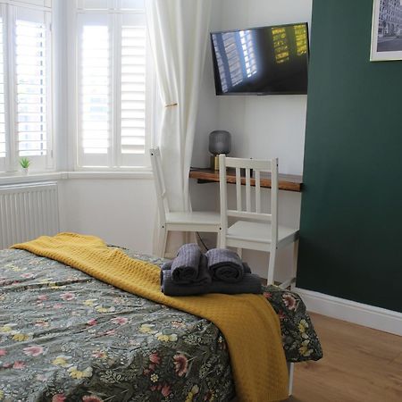 Stylish Ensuite Room 15 Mins To Central Londra Exterior foto